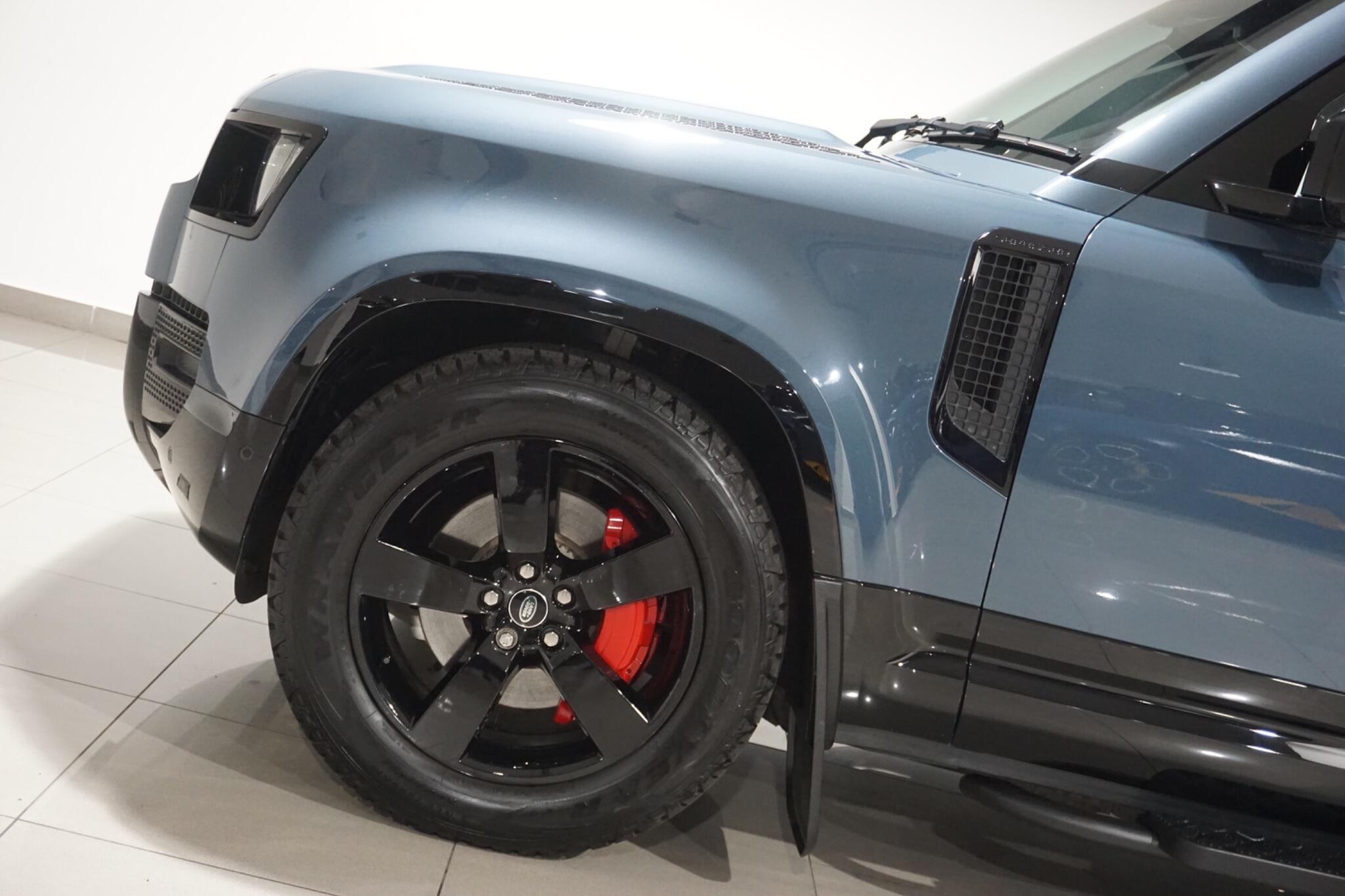 Land Rover Defender 110 2.0 P400e 15.4kWh X-Dynamic HSE SUV 5dr Petrol Plug-in Hybrid Auto 4WD Euro 6 (s/s) (404 ps)